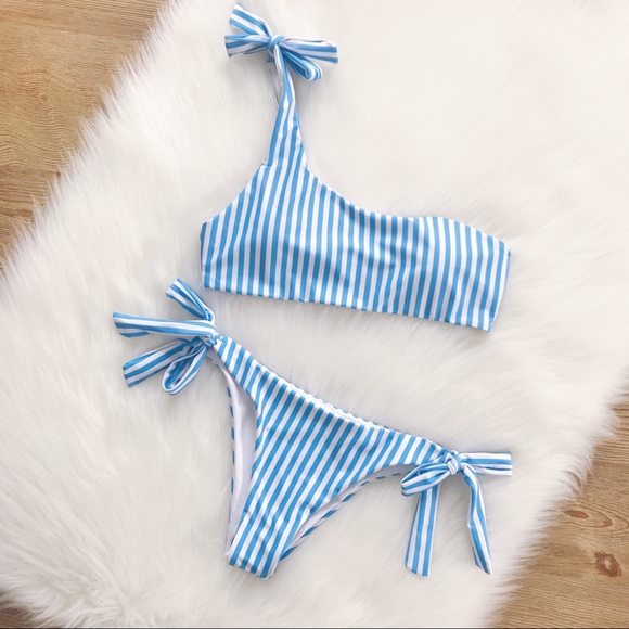 ⛱SWIM SALE⛱Striped Bow Knots 2 Piece Swim - Picture 5 of 8